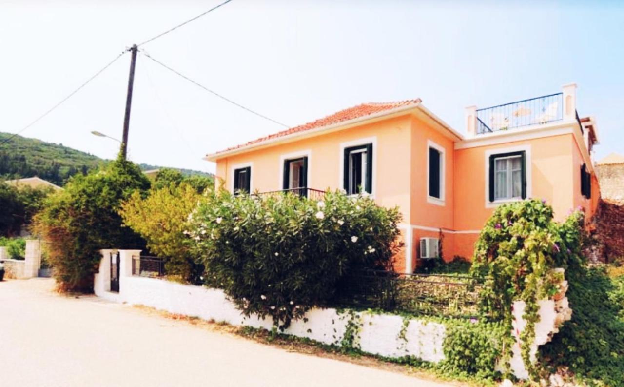 Villa Ireni Waterfont Fiszkárdo Kültér fotó